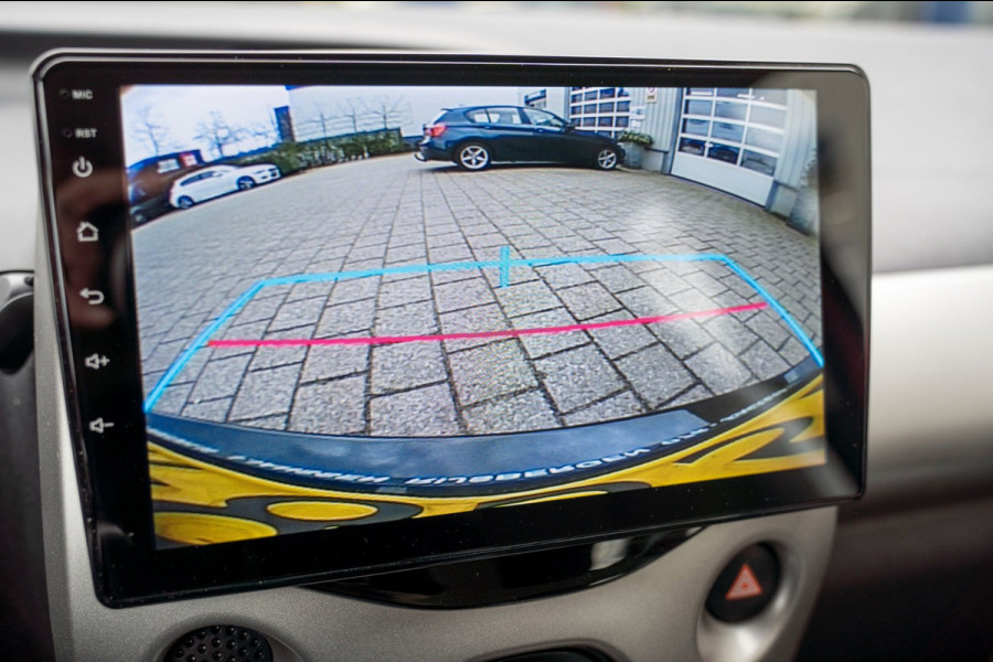 Toyota Aygo 1.0 VVT-i x-Nav | Prijs rijklaar incl. 12 mnd garantie | Bluetooth Usb Camera Airco