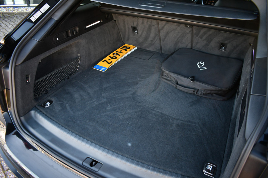 Audi A6 Avant 55 TFSI e quattro Competition Pano HUD ACC 360 Trekh Adp-demping