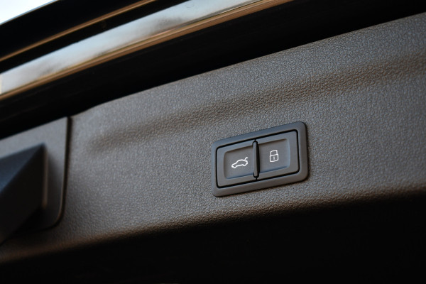 Audi A6 Avant 55 TFSI e quattro Competition Pano HUD ACC 360 Trekh Adp-demping