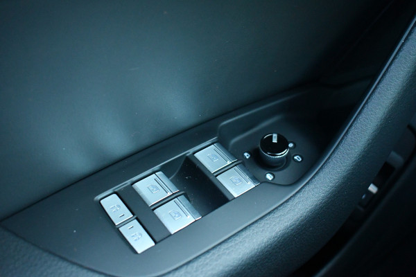 Audi A6 Avant 55 TFSI e quattro Competition Pano HUD ACC 360 Trekh Adp-demping