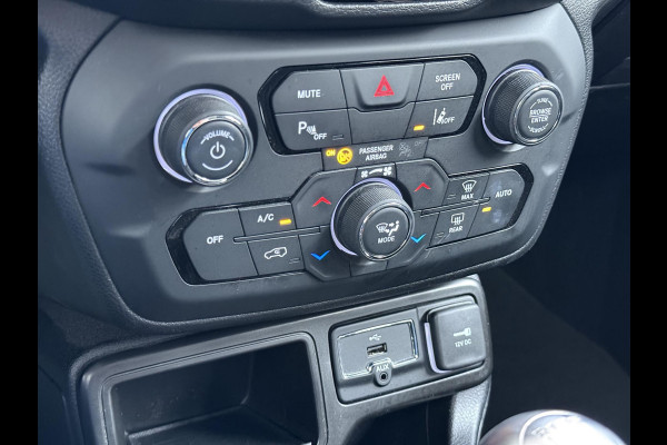 Jeep Renegade 1.0T Limited VAN €19.900,- VOOR €17.877,- UW LENTEVOORDEEL: € 2.023,-!| AFNEEMBARE TREKHAAK| ADAPTIEVE CRUISE CONTROL| RIJKLAARPRIJS INCL.12 MND BOVAG GARANTIE| FULL LED|