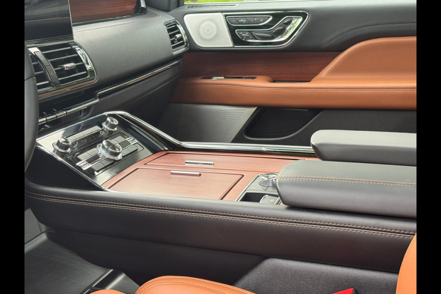 Lincoln Navigator 3.5L V6 Lang Preferred