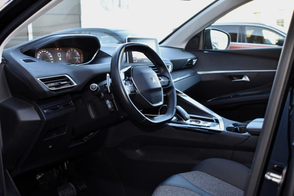 Peugeot 5008 1.2 PureTech 130PK Aut. Allure | 7 Zits | Navi | Panodak | Camera | Incl. garantie