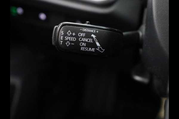 Škoda Elroq 60 Business Edition 204pk | SoH 100% | Blind Spot | Navi | Camera | Cruise Control | Park Assist | Stoelverwarming