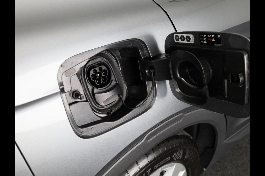 Škoda Elroq 60 Business Edition 204pk | SoH 100% | Blind Spot | Navi | Camera | Cruise Control | Park Assist | Stoelverwarming