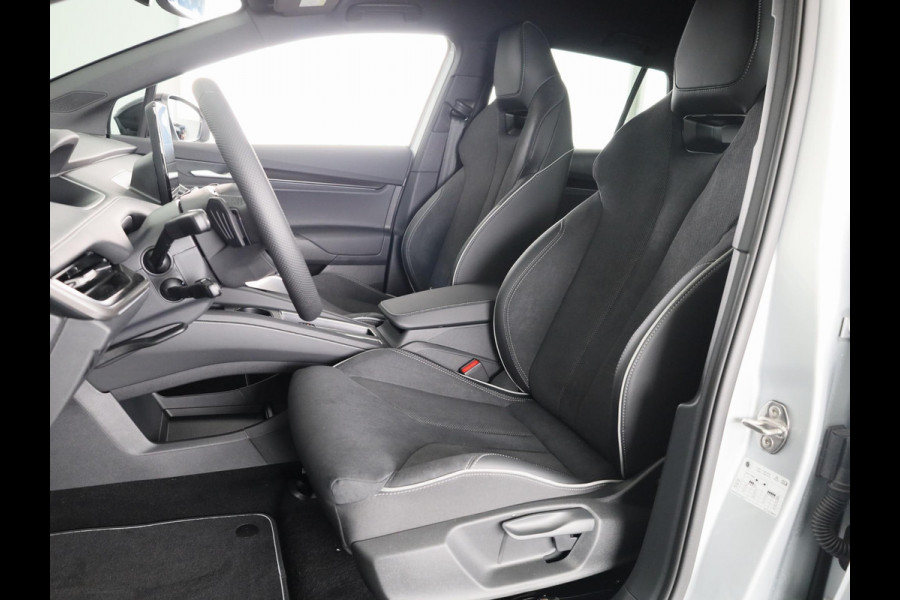 Škoda Elroq 60 Sportline 204pk | Adaptive Cruise | Blind Spot | Stoelverwarming