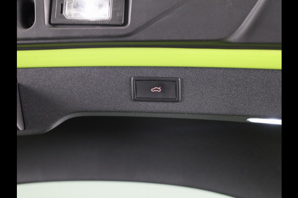 Škoda ENYAQ Coupé iV 80 RS 299pk | SoH 93% | Panoramadak | Elektrisch verstelbare stoelen met geheugen | Verwarmbare voorstoelen en achterbank |