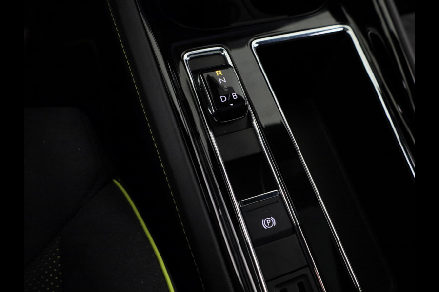 Škoda ENYAQ Coupé iV 80 RS 299pk | SoH 93% | Panoramadak | Elektrisch verstelbare stoelen met geheugen | Verwarmbare voorstoelen en achterbank |