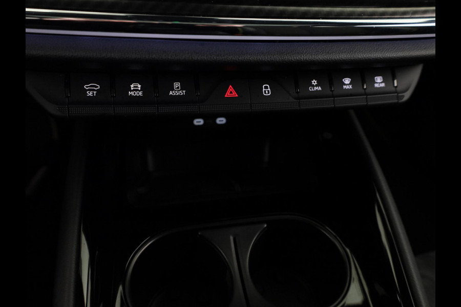 Škoda ENYAQ Coupé iV 80 RS 299pk | SoH 93% | Panoramadak | Elektrisch verstelbare stoelen met geheugen | Verwarmbare voorstoelen en achterbank |