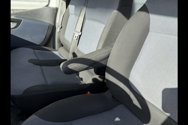 Opel Vivaro 1.6 CDTI L1H1 Edition EcoFlex / euro 6 / bpm vrij / vaste prijs rijklaar € 8950 ex btw / lease vanaf € 151 / airco / cruise / trekhaak / ingerichte laadruimte / ex bouw bus