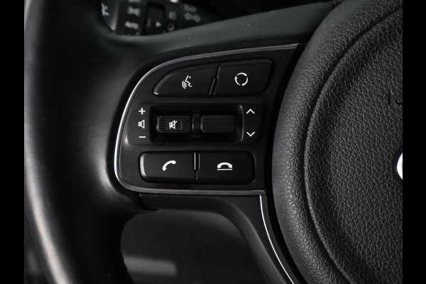 Kia e-Niro DynamicPlusLine 64 kWh SOH 100% | 450 km actieradius | 1e eigenaar | Navigatie | Camera |