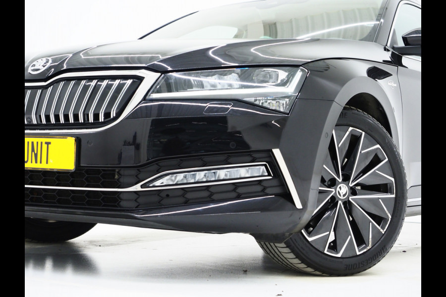 Škoda Superb Combi 1.4 TSI iV Laurin & Klement | Massage | Leder | Trekhaak | 360 | Canton | Keyless | Adaptive Cruise | Carplay