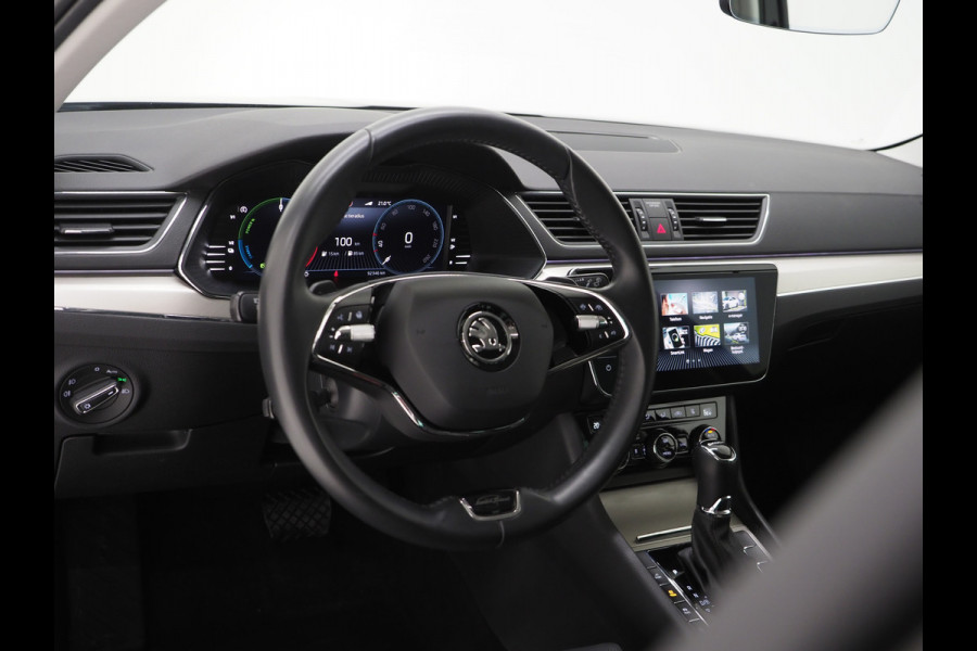 Škoda Superb Combi 1.4 TSI iV Laurin & Klement | Massage | Leder | Trekhaak | 360 | Canton | Keyless | Adaptive Cruise | Carplay