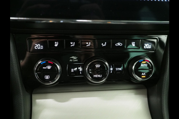 Škoda Superb Combi 1.4 TSI iV Laurin & Klement | Massage | Leder | Trekhaak | 360 | Canton | Keyless | Adaptive Cruise | Carplay