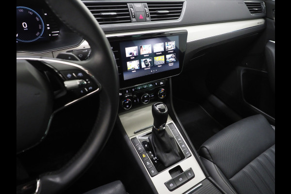 Škoda Superb Combi 1.4 TSI iV Laurin & Klement | Massage | Leder | Trekhaak | 360 | Canton | Keyless | Adaptive Cruise | Carplay