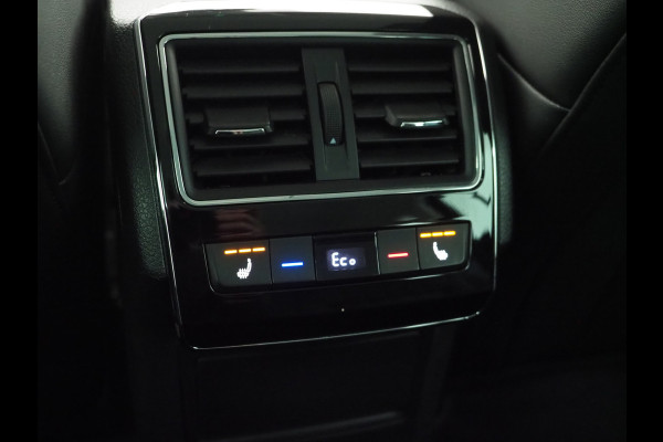 Škoda Superb Combi 1.4 TSI iV Laurin & Klement | Massage | Leder | Trekhaak | 360 | Canton | Keyless | Adaptive Cruise | Carplay