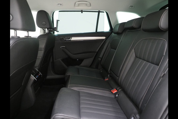 Škoda Superb Combi 1.4 TSI iV Laurin & Klement | Massage | Leder | Trekhaak | 360 | Canton | Keyless | Adaptive Cruise | Carplay