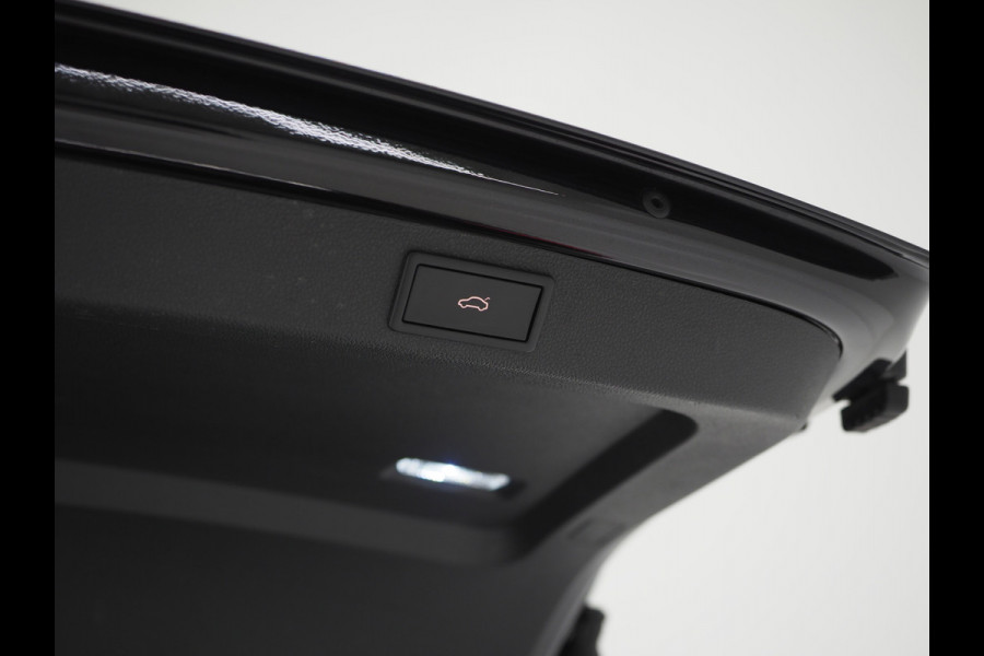 Škoda Superb Combi 1.4 TSI iV Laurin & Klement | Massage | Leder | Trekhaak | 360 | Canton | Keyless | Adaptive Cruise | Carplay