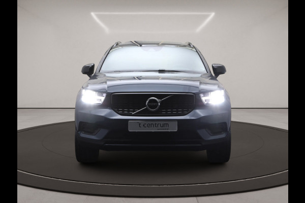 Volvo XC40 1.5 T5 262 PK Recharge R-Design, Panoramadak, Memory, H/K Sound, Camera