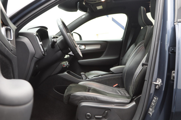 Volvo XC40 1.5 T5 262 PK Recharge R-Design, Panoramadak, Memory, H/K Sound, Camera
