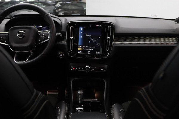 Volvo XC40 1.5 T5 262 PK Recharge R-Design, Panoramadak, Memory, H/K Sound, Camera