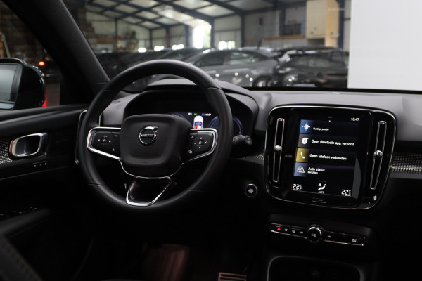 Volvo XC40 1.5 T5 262 PK Recharge R-Design, Panoramadak, Memory, H/K Sound, Camera