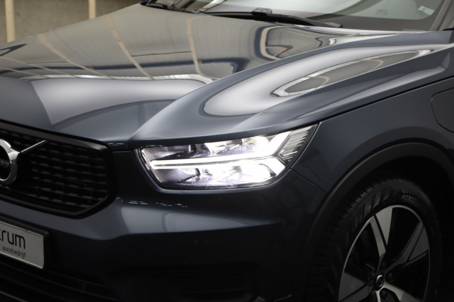 Volvo XC40 1.5 T5 262 PK Recharge R-Design, Panoramadak, Memory, H/K Sound, Camera