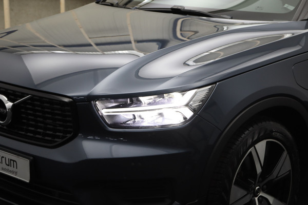 Volvo XC40 1.5 T5 262 PK Recharge R-Design, Panoramadak, Memory, H/K Sound, Camera