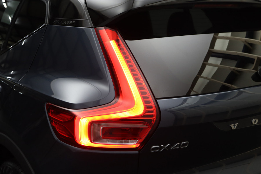 Volvo XC40 1.5 T5 262 PK Recharge R-Design, Panoramadak, Memory, H/K Sound, Camera