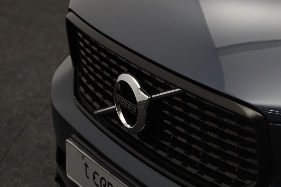 Volvo XC40 1.5 T5 262 PK Recharge R-Design, Panoramadak, Memory, H/K Sound, Camera