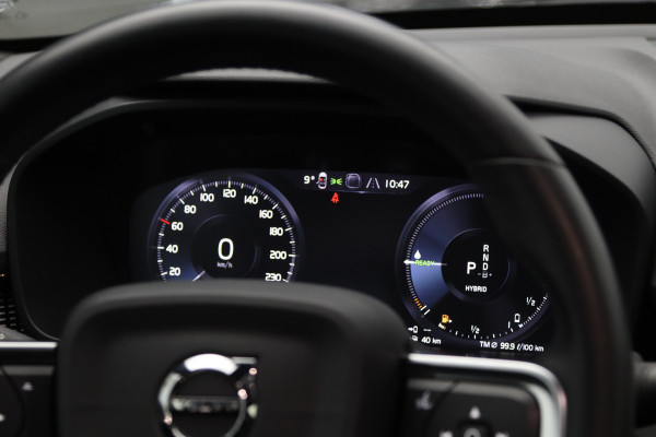 Volvo XC40 1.5 T5 262 PK Recharge R-Design, Panoramadak, Memory, H/K Sound, Camera