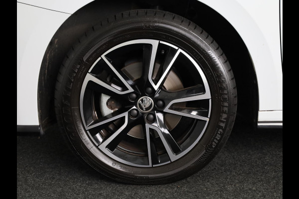 Škoda Fabia 1.0 TSI Monte Carlo 115 pk Automaat (DSG) | Adaptive Cruise Control | Navigatie via App | Parkeersensoren | Achteruitrijcamera | LED koplampen |