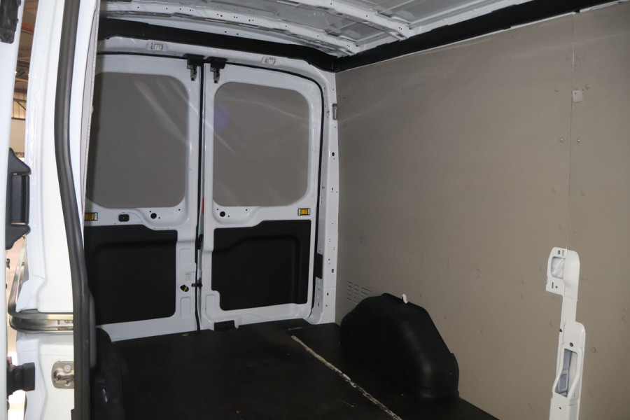 Ford Transit 2.0 TDCI 130pk L3 H2 Automaat