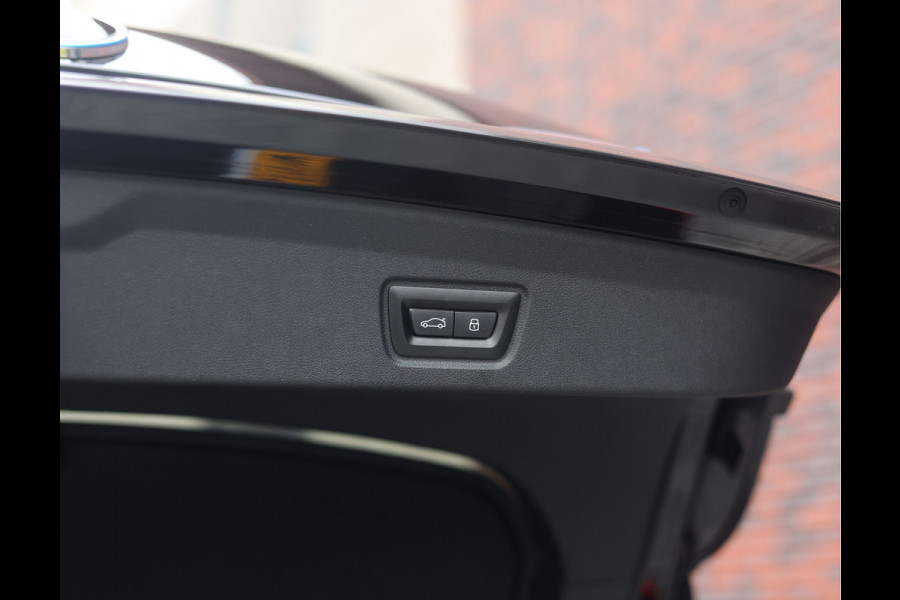 BMW i4 M50 84 kWh | Pano - Trekhaak - Harman Kardon