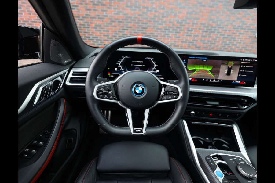 BMW i4 M50 84 kWh | Pano - Trekhaak - Harman Kardon