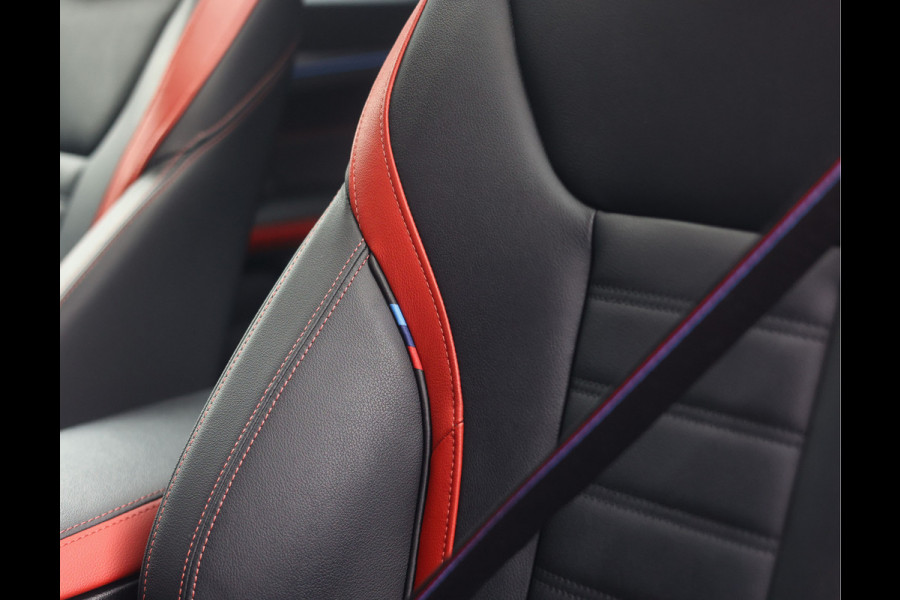 BMW i4 M50 84 kWh | Pano - Trekhaak - Harman Kardon