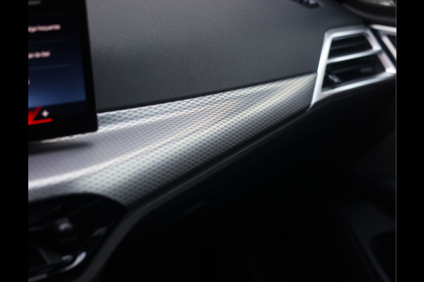 BMW i4 M50 84 kWh | Pano - Trekhaak - Harman Kardon