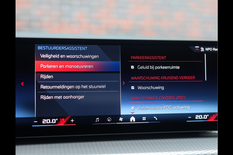 BMW i4 M50 84 kWh | Pano - Trekhaak - Harman Kardon