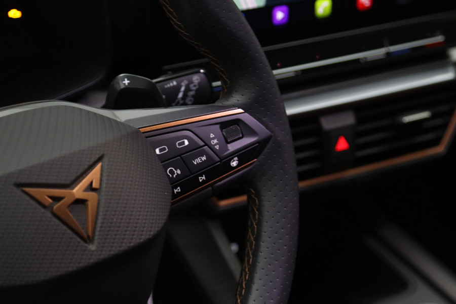 CUPRA Leon 1.4 e-Hybrid 245 PK VZ Adrenaline PHEV, Groot-Navigatie, Stoleverwarming, Camera, Adap. Cruise Control
