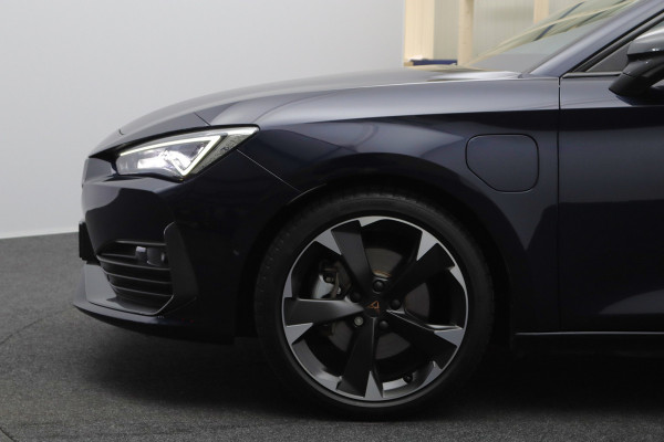 CUPRA Leon 1.4 e-Hybrid 245 PK VZ Adrenaline PHEV, Groot-Navigatie, Stoleverwarming, Camera, Adap. Cruise Control