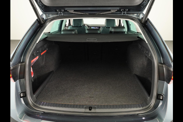 Škoda Octavia Combi 1.4 TSI iV PHEV Business Edition Plus 204pk | Navigatie | Head up Display | ELektrisch verstelbare stoelen met geheugen | Parkeercamera