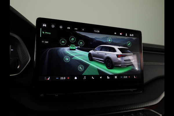 Škoda Octavia Combi Sportline Tour m-HEV 1.5 TSI 150 pk 7 versn. DSG | Schuif/kanteldak | Travel assist | Trekhaak wegklapbaar