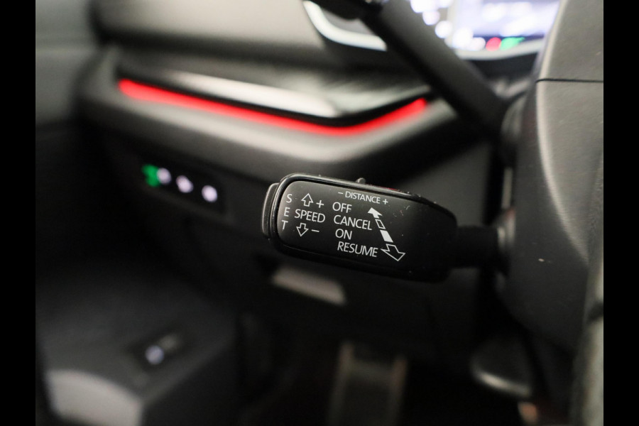 Škoda Octavia Combi Sportline Tour m-HEV 1.5 TSI 150 pk 7 versn. DSG | Schuif/kanteldak | Travel assist | Trekhaak wegklapbaar