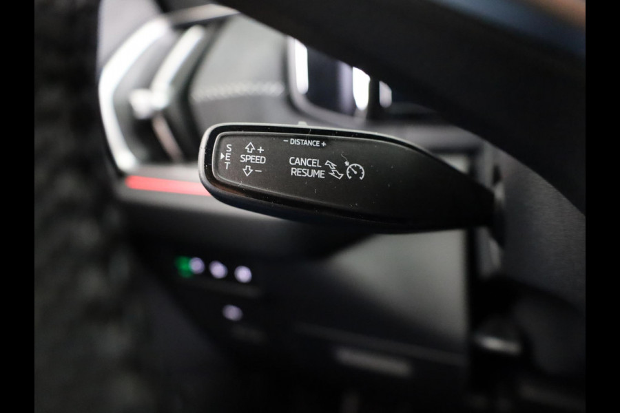 Škoda Kodiaq Sportline Business PHEV 1.5 TSI 204 pk | Trekhaak | Blind Spot | Adaptive Cruise | Stoelverwarming | Camera | Light & View