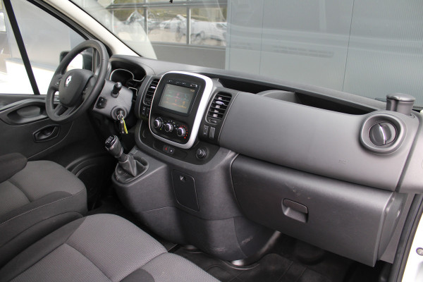 Renault Trafic Passenger 2.0 dCi 120 Grand Life 120pk 9 Zits - Prijs incl. BTW - Airco - Cruise - LED - Navi - Bluetooth - Rijklaar