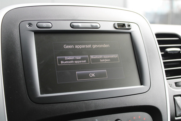 Renault Trafic Passenger 2.0 dCi 120 Grand Life 120pk 9 Zits - Prijs incl. BTW - Airco - Cruise - LED - Navi - Bluetooth - Rijklaar