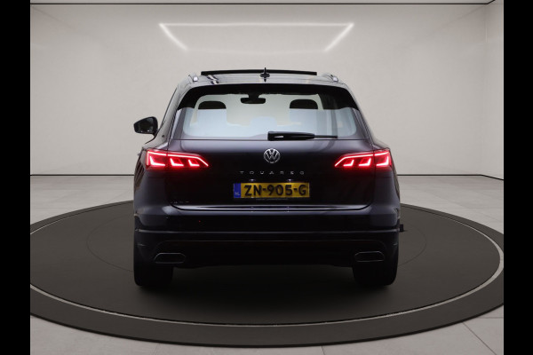 Volkswagen Touareg 3.0 TDI 286 PK Atmosphere R-Line, Luchtvering, Trekhaak, Panoramadak, Adap. Cruise Control