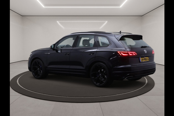 Volkswagen Touareg 3.0 TDI 286 PK Atmosphere R-Line, Luchtvering, Trekhaak, Panoramadak, Adap. Cruise Control