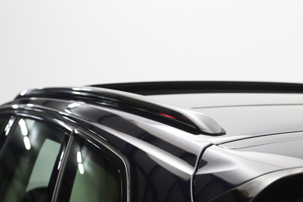 Volkswagen Touareg 3.0 TDI 286 PK Atmosphere R-Line, Luchtvering, Trekhaak, Panoramadak, Adap. Cruise Control