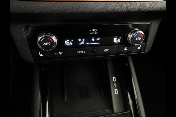 Škoda SCALA 1.0 TSI Ambition 110pk | Navigatie | Parkeercamera | 18 inch lichtmetalen velgen | Verlengde garantie